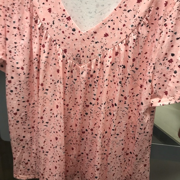 Plus size 3-4x luxurious tunic tops - Picture 3 of 3